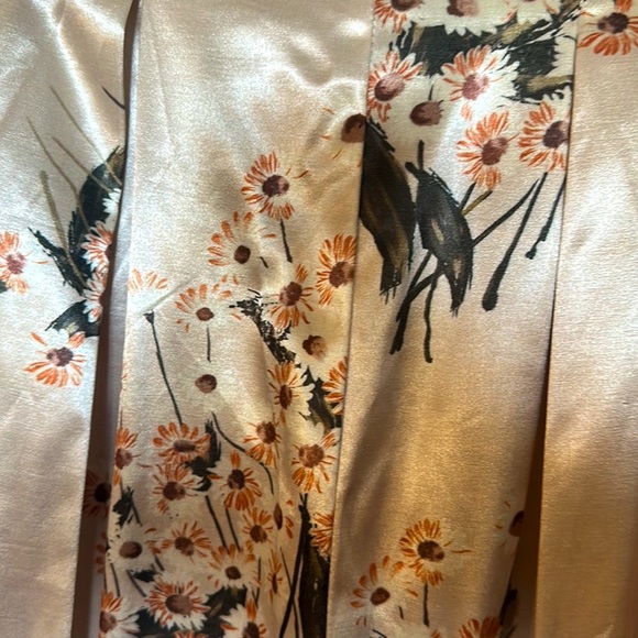 Anthropologie satin skirt flowers and bird print in medium by Della bee